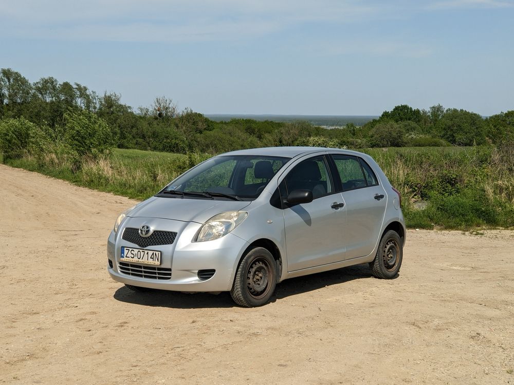 Toyota Yaris II 2008 1.0 Terra