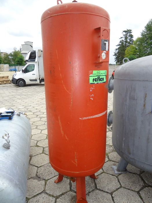 Zbiornik przeponowy 800L ciśnieniowy firmy REFLEX stojący stalowy