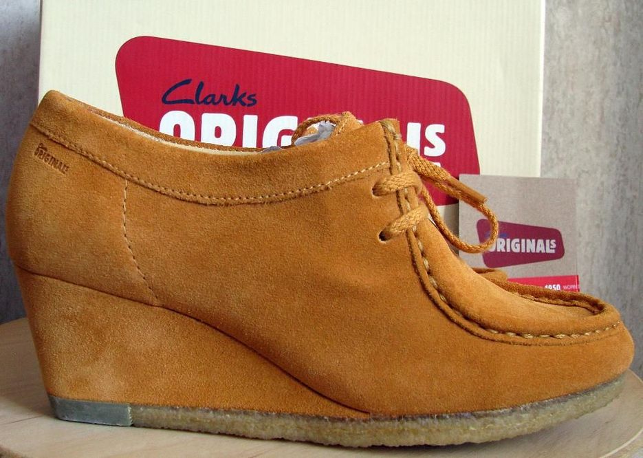 Полуботинки женские Clarks originals.