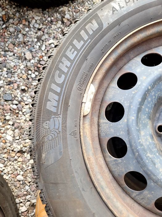 215/60 16 Michelin zimowe