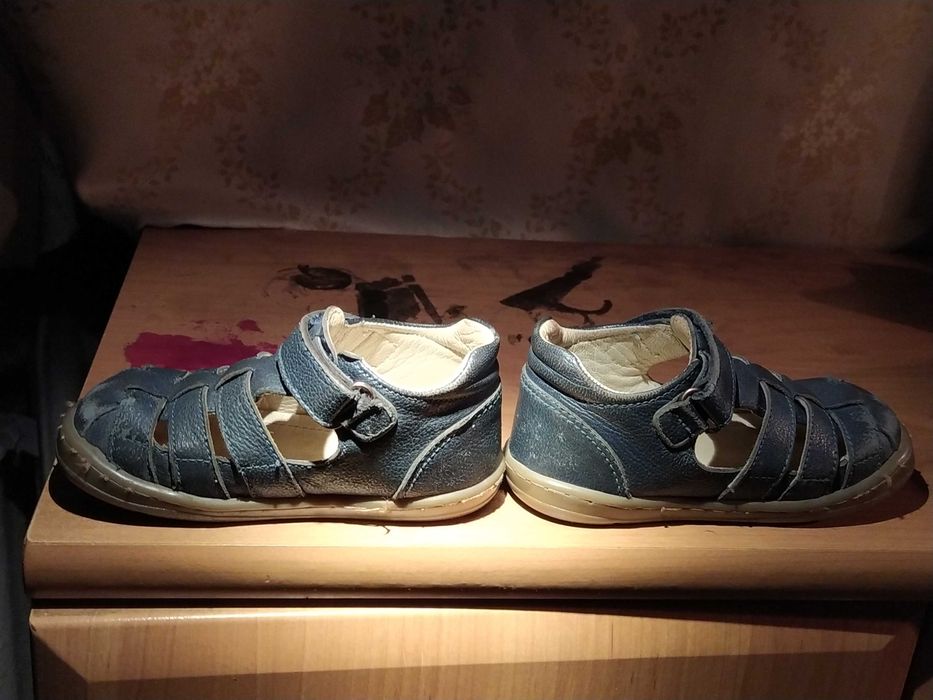 Lasocki Kids Skórzane sandały granatowe CCC rozmiar 23