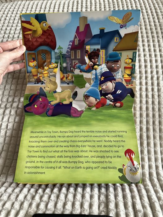 Дитяча книга,  англійська Baby Ladybird Rainbow colours кольори