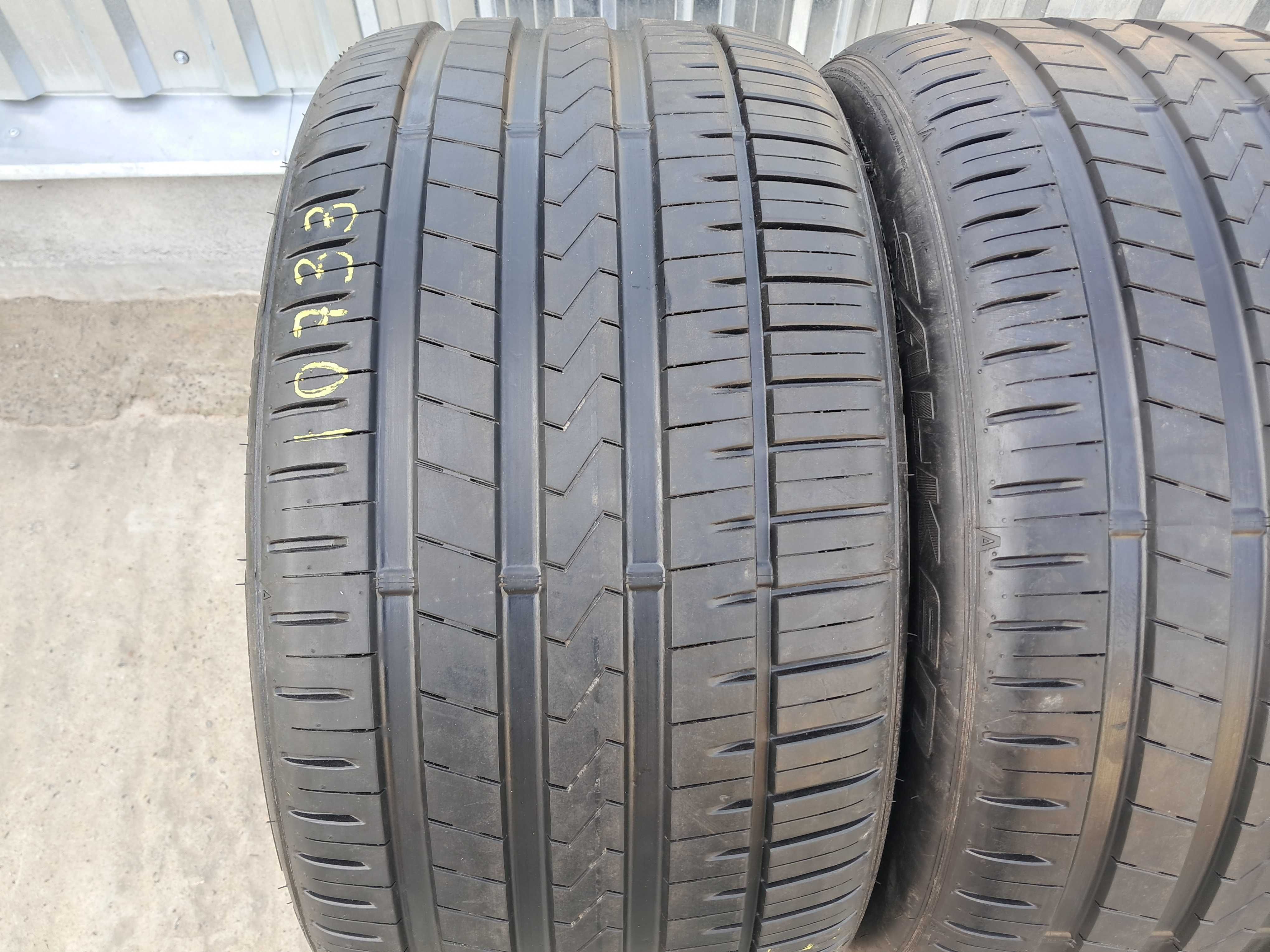 Резина літо 99% протектор Falken 285/35 R19 Azenis FK510