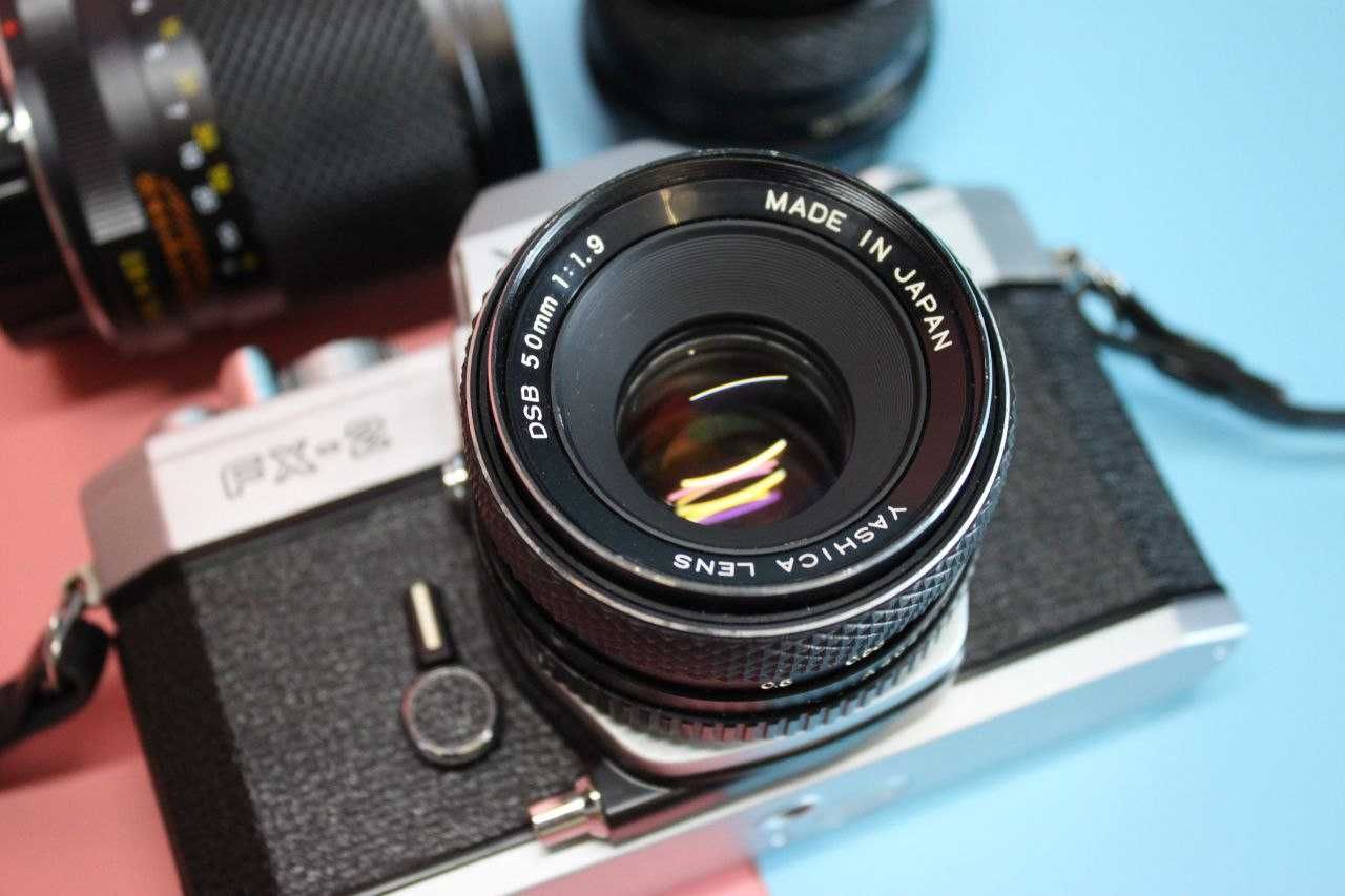 Плівочна фотокамера Yashica FX-2 + 3 обєктива 28 50 135mm
