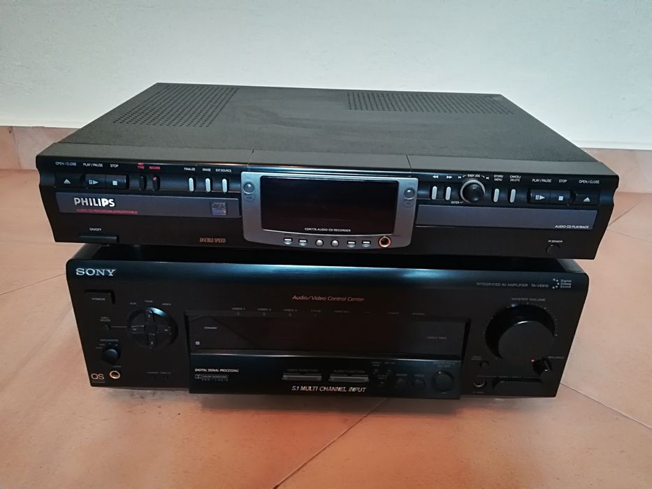 Amplificador Sony - Leitor e Gravador CDs Philips