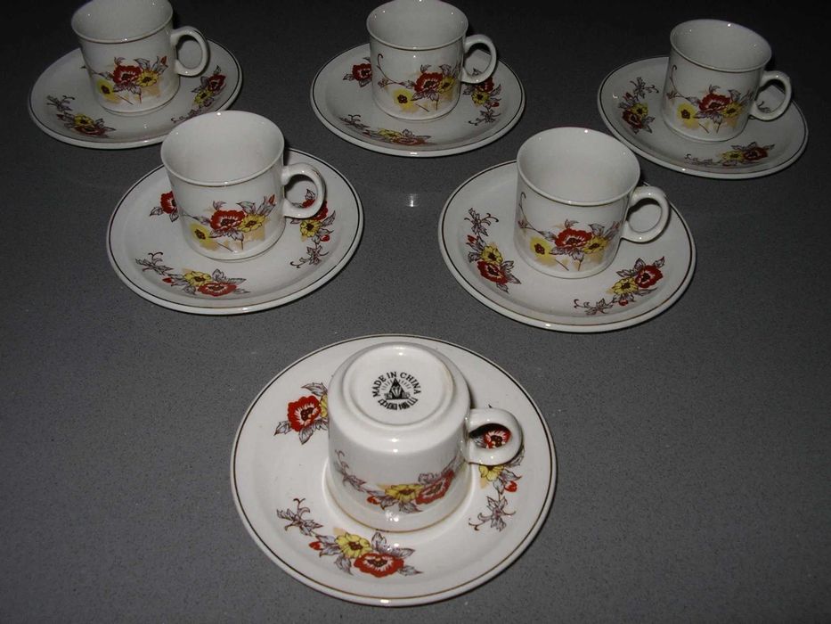 Chávenas de Café "Amores-Perfeitos"