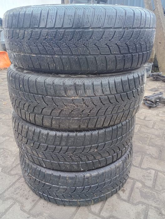 Opony zimowe imperial 215x55x18