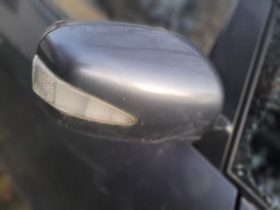 Luserko kpl  prawe mitsubishi grandis 2005 r