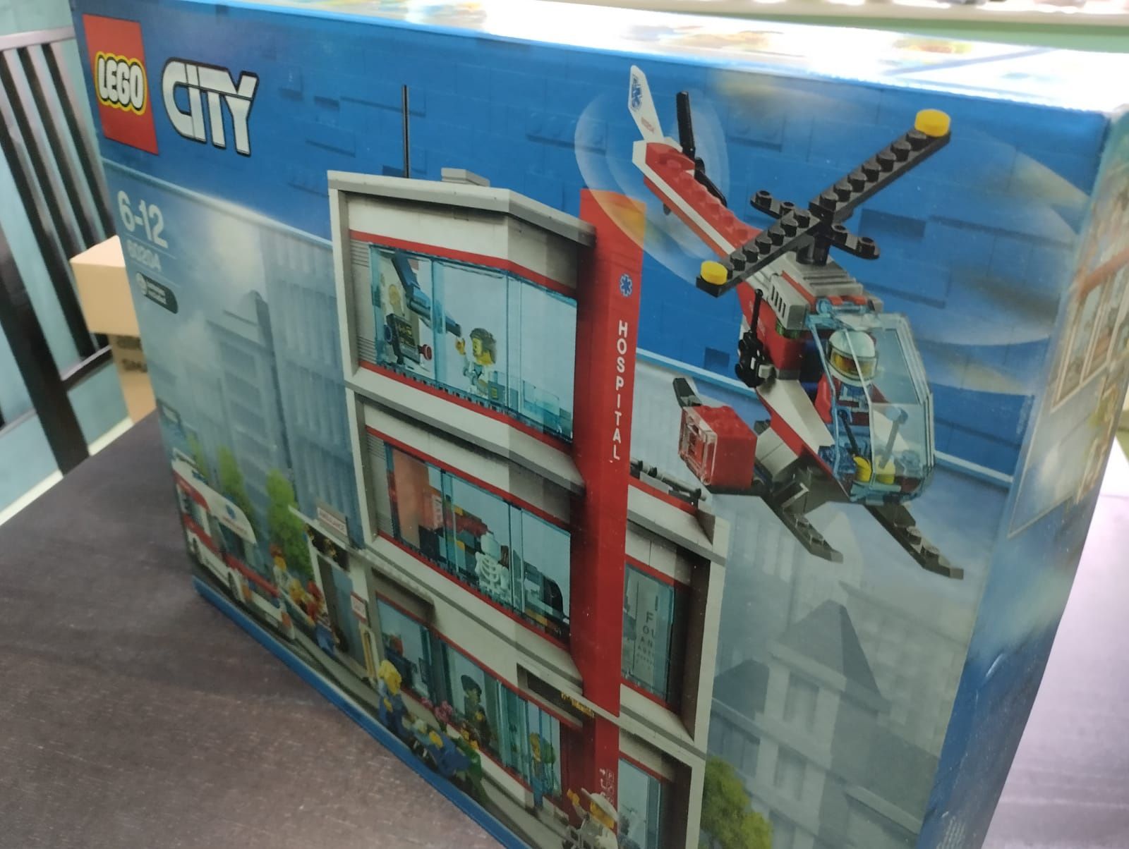 LEGO City 60204 Szpital