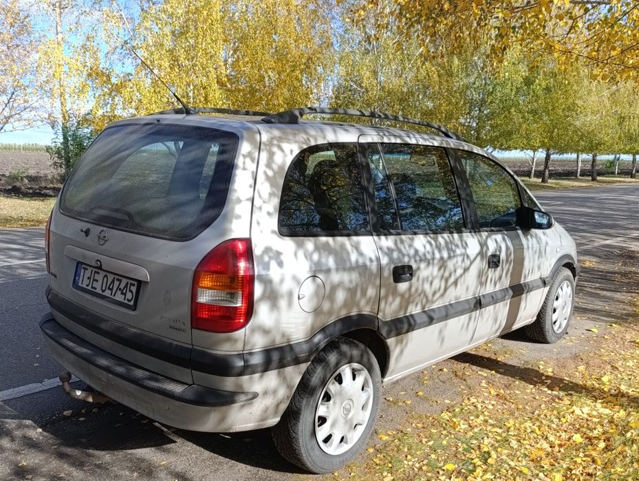 Opel Zafira 2.0TDI 7 мест минивэн продам или обмен