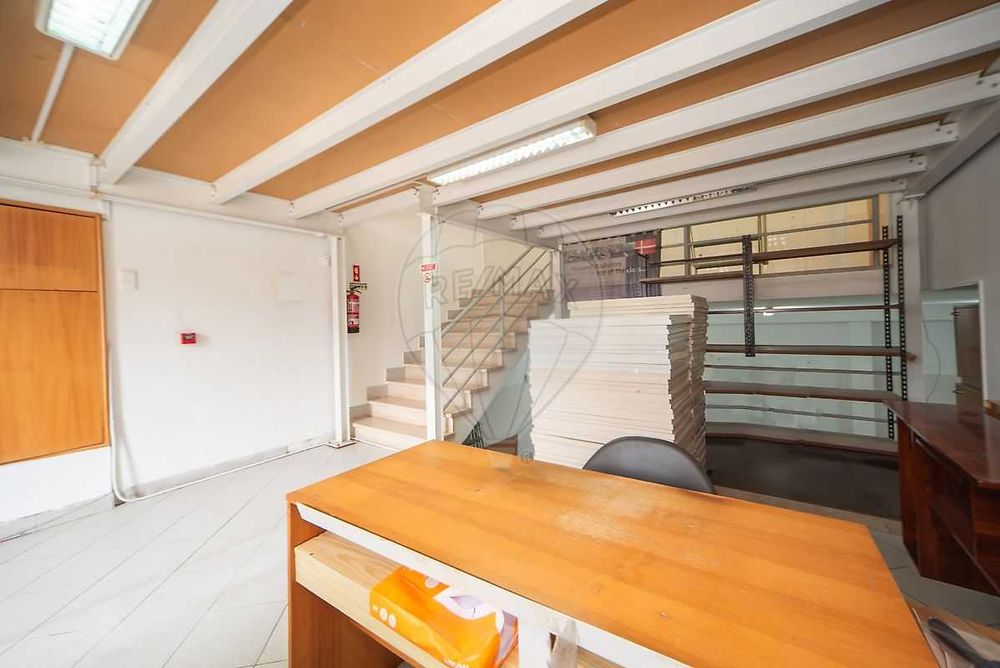 Vendo Loja Linda -a -Velha