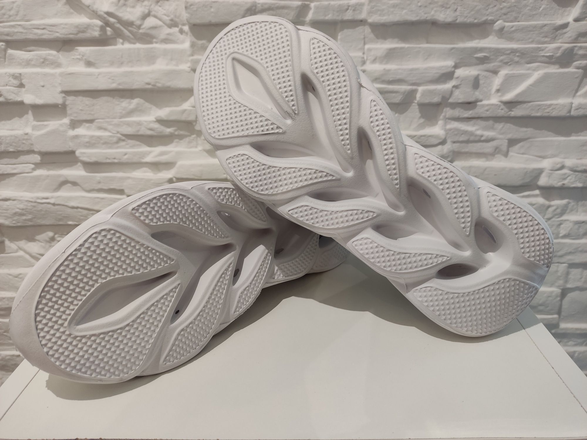 Buty sportowe męskie 40 (25,8 cm)
