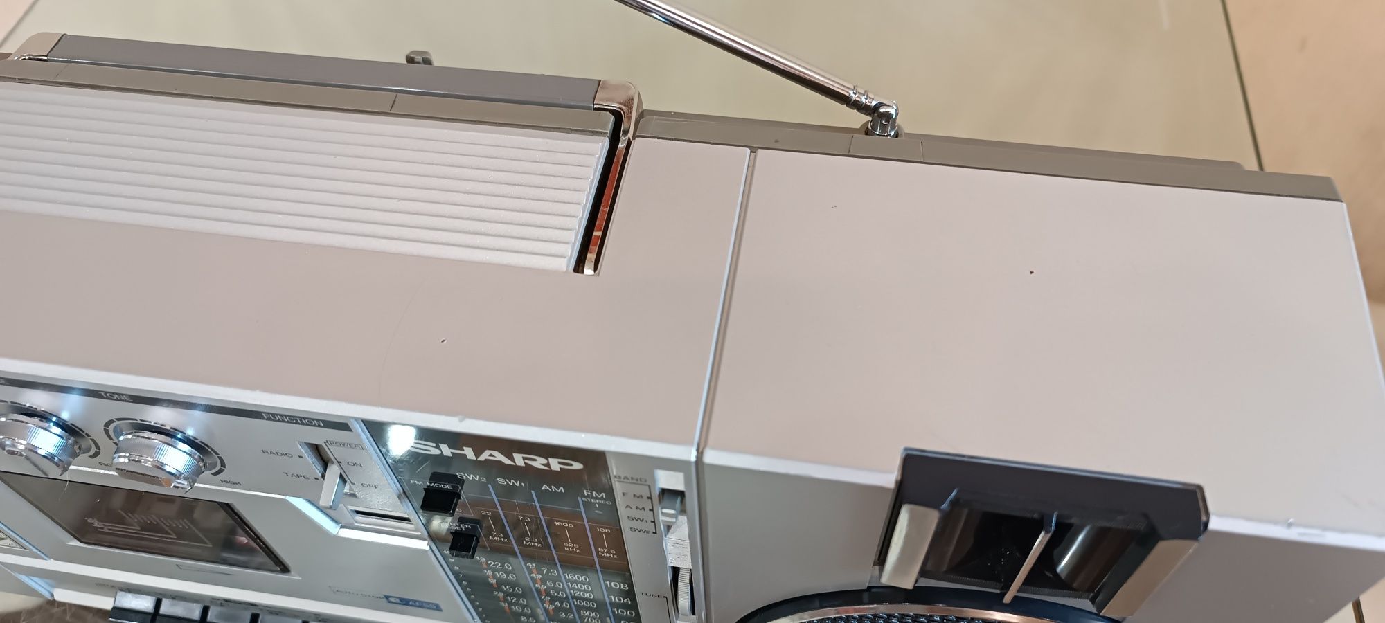 Sharp GF-7300 в хорошем состоянии.