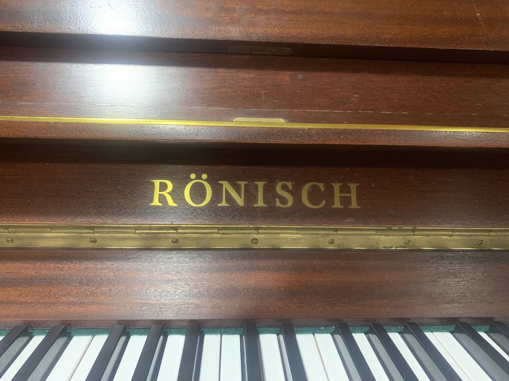 Пианино Renish