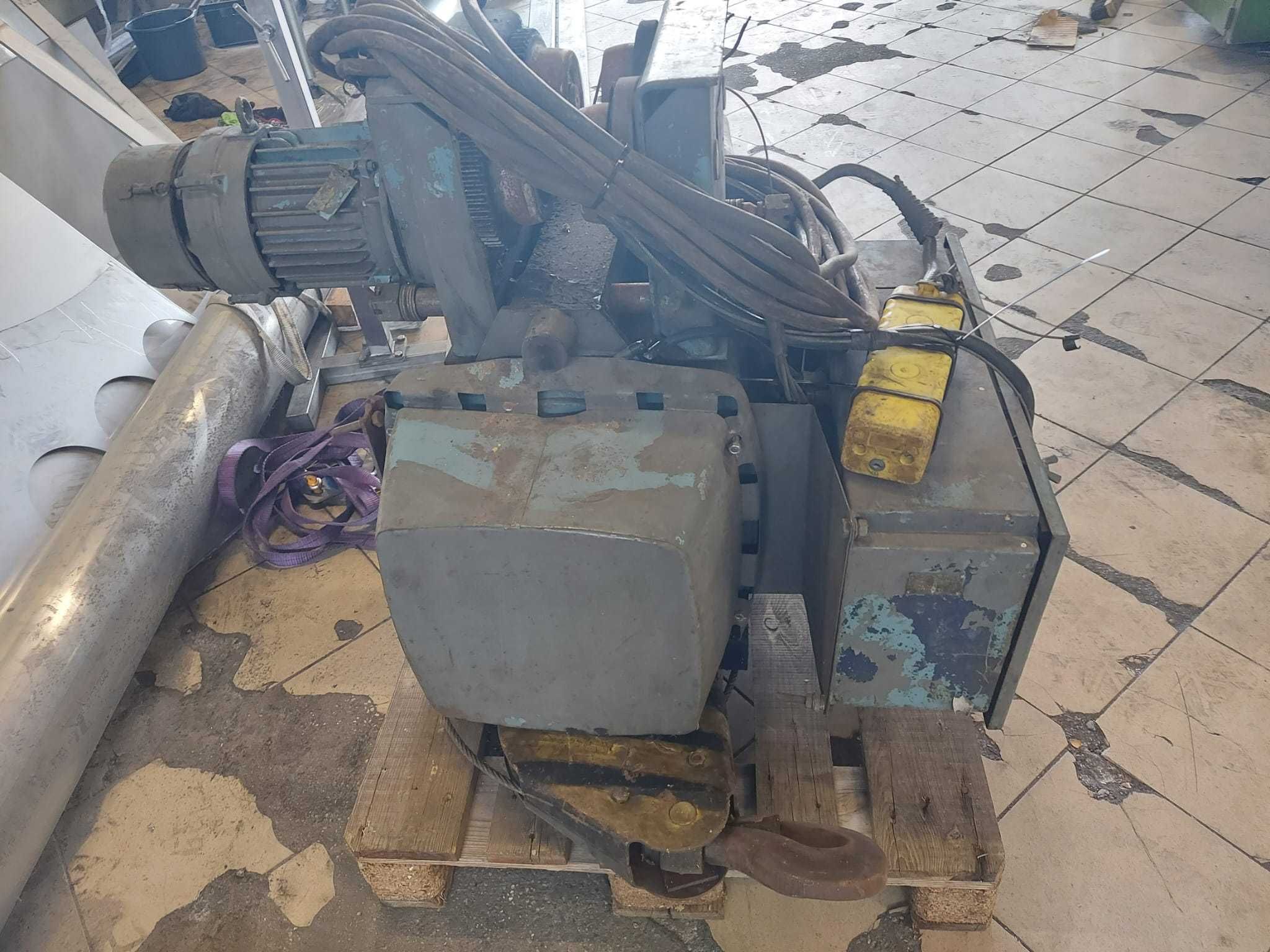Wciągnik elektryczny z elektrycznym wózkiem jezdnym – udźwig 2000 kg