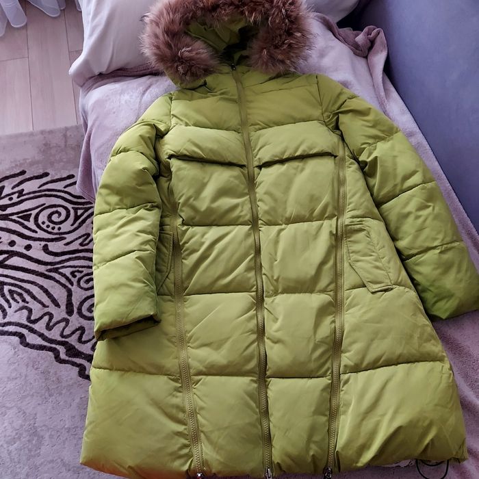 Зимове пальто пуховик