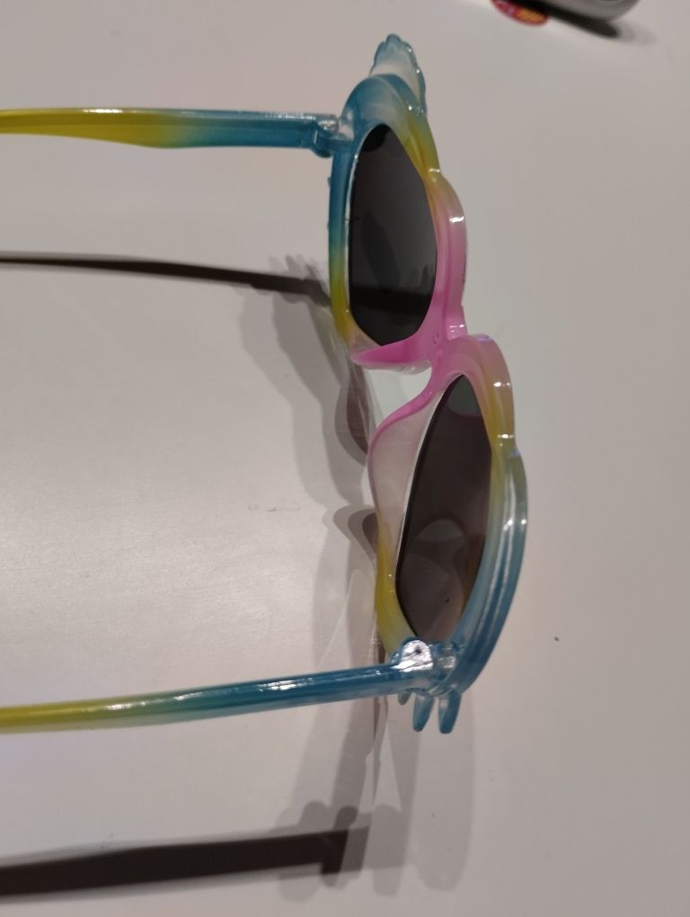 okulary przeciwsłoneczne dziecięce nowe