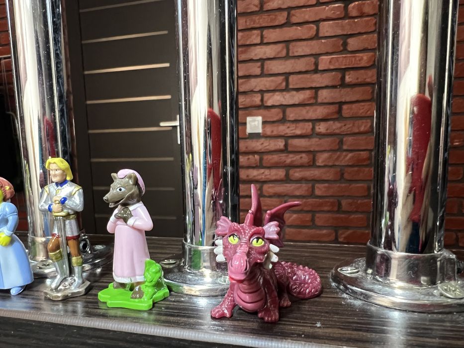 Шрек іграшки кіндер игрушки киндер