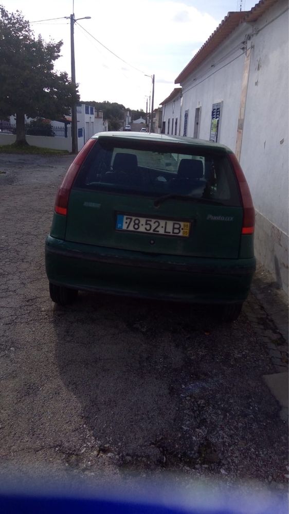 Fiat punto ELX verde de 1998 1.7 TDI