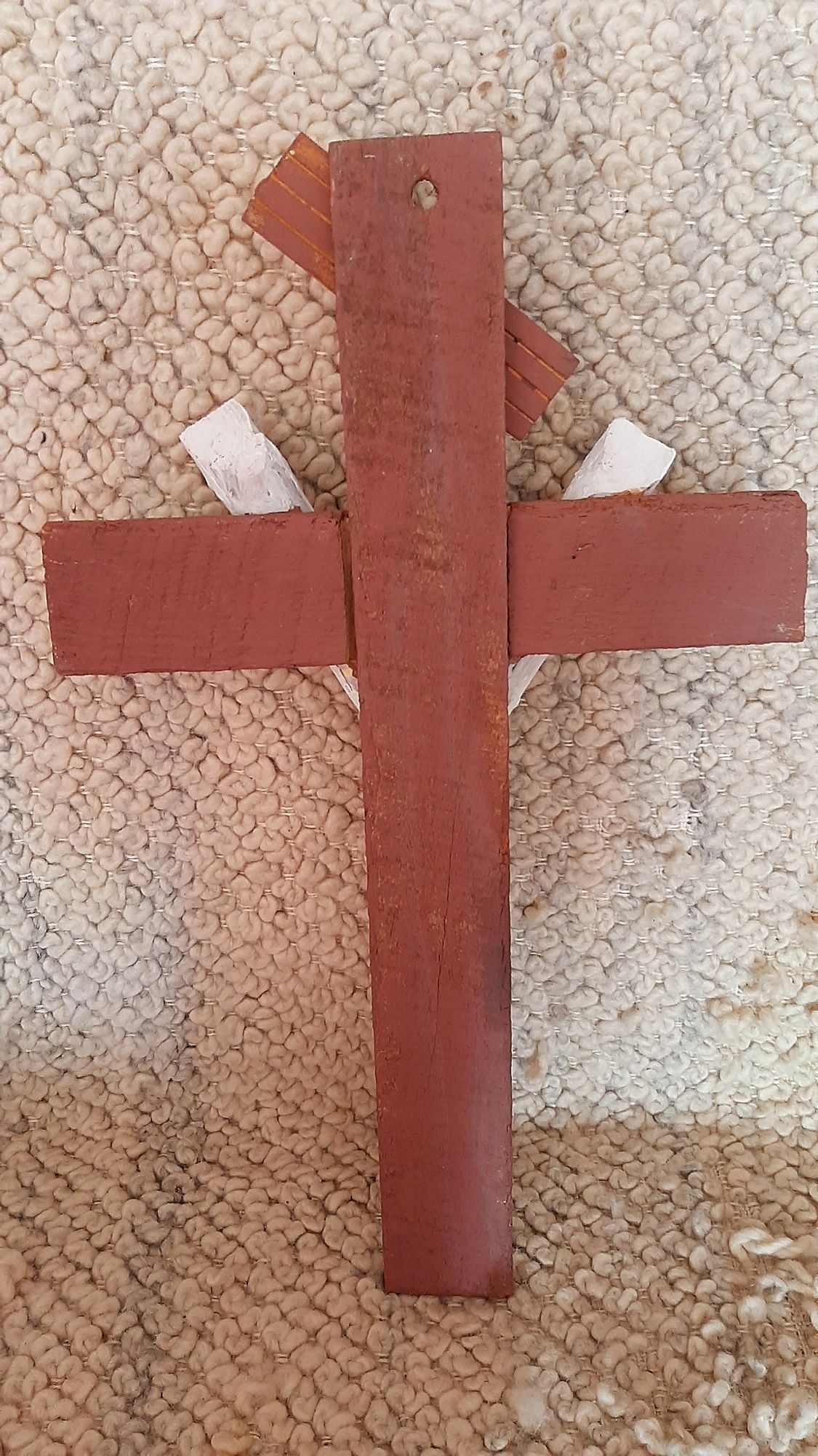 Chrystus na krzyżu rzeźba ludowa