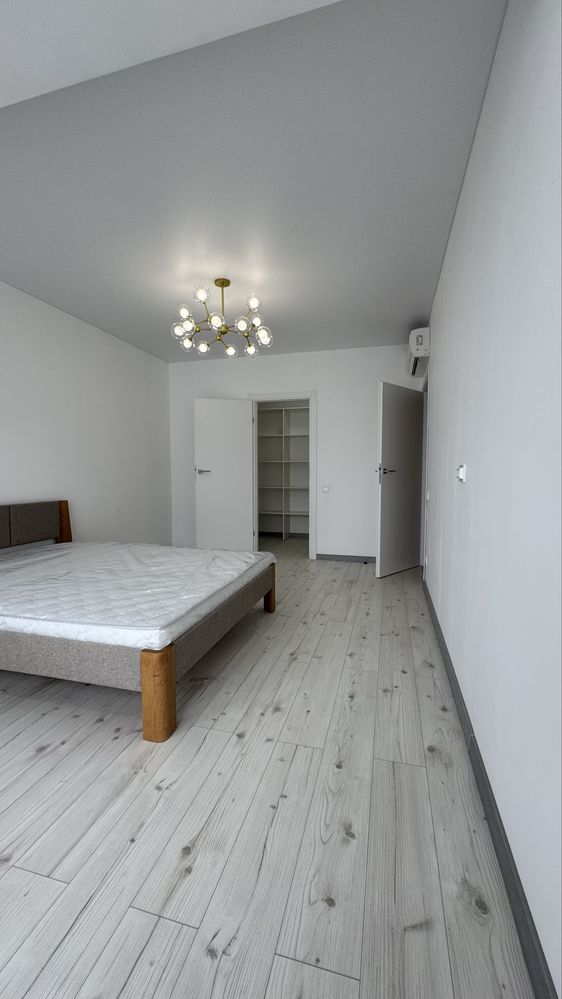 2х кім. квартира 71м2, з ремонтом, ЖК Віа Рома