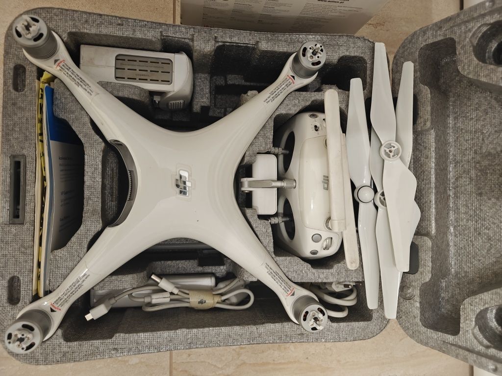 Dron DJI Phantom 4 Advance, stan bdb