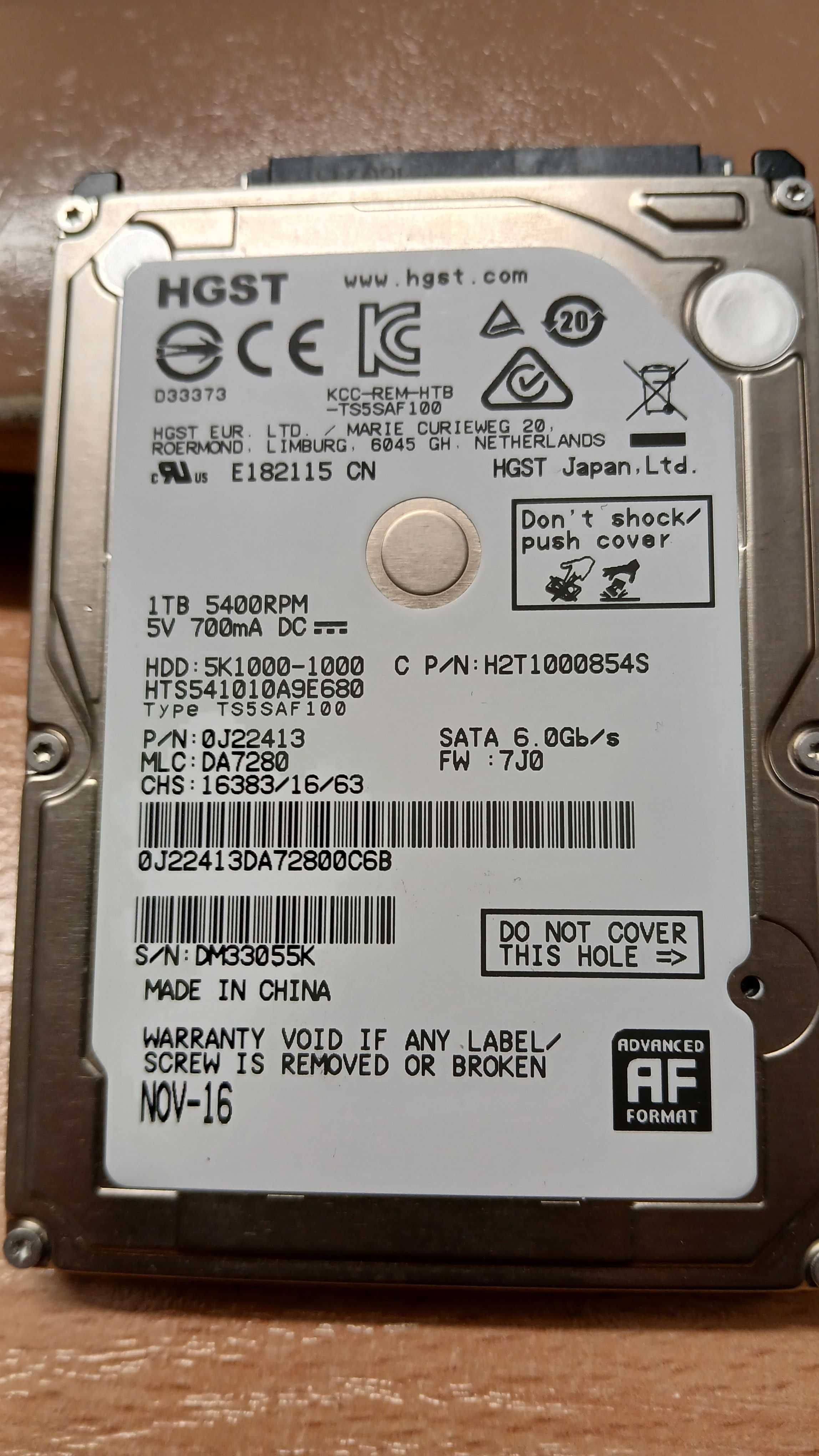 Dysk HDD hGST 1 TB
