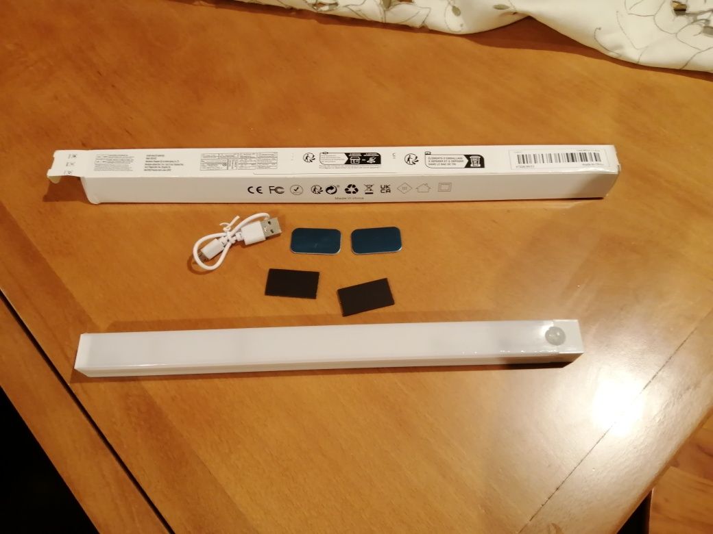 Lâmpada Led com sensor de movimento NOVA - 30cm