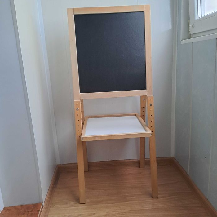 Мольберт для малювання
