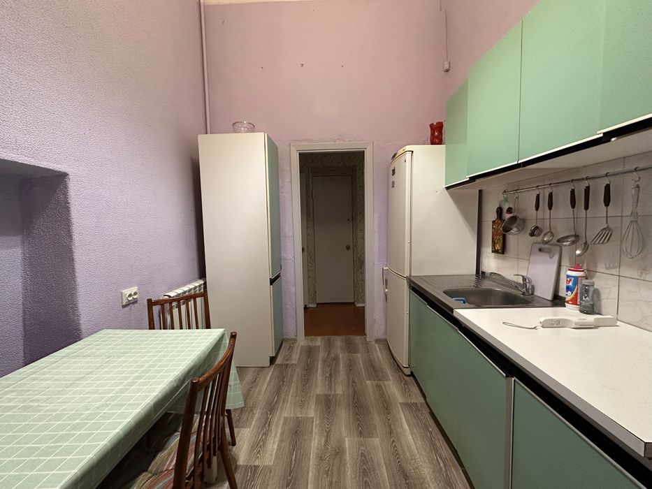 Стрілецька 6/7, метро Золоті ворота. Центр, 1к кв.