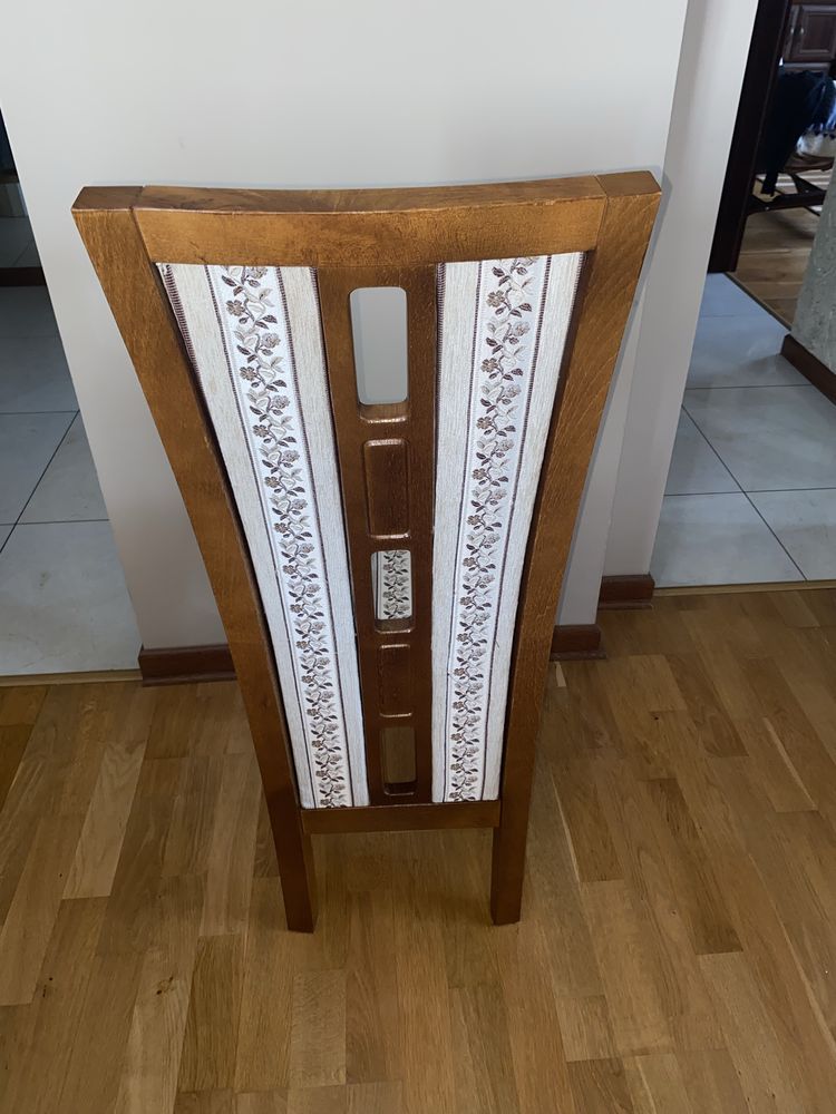 Komplet mebli ze stołem