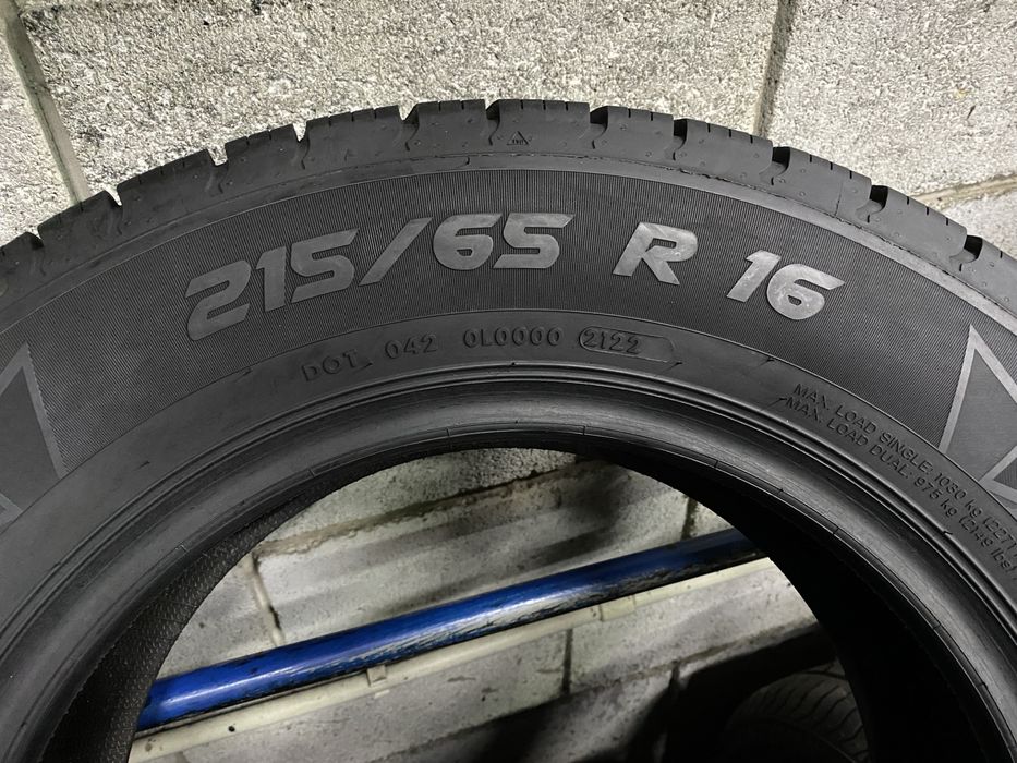 Всесезонні шини 215/65 R16C VREDESTEIN