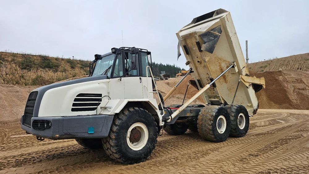 Terex TA 30  Terex TA 30 Wozidło Terex TA30 / TA 30 Tylna klapa