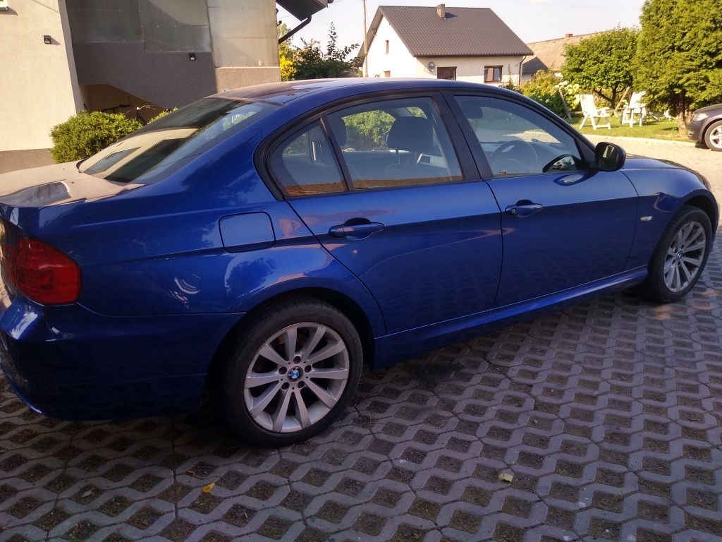 Karoseria BMW E90 E91 MONTEGOBLAU Lift Masła Zderzak Błotnik Drzwi