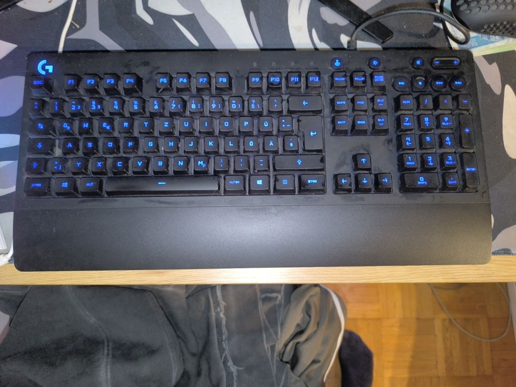 Klawiatura Logitech g213