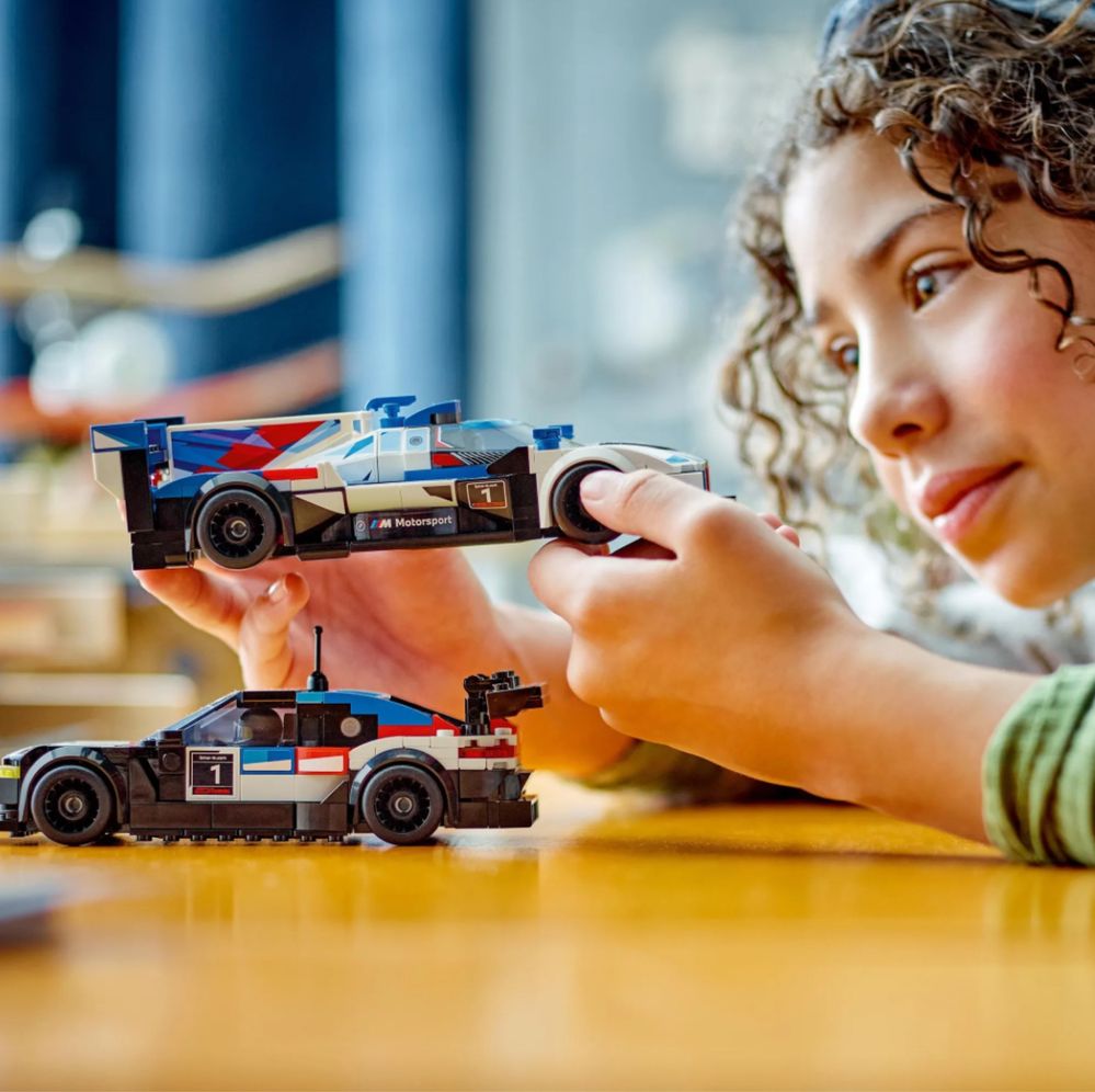 Lego Speed ​​Champions Гоночні автомобілі БМВ M4 ГТ3 та БМВ M