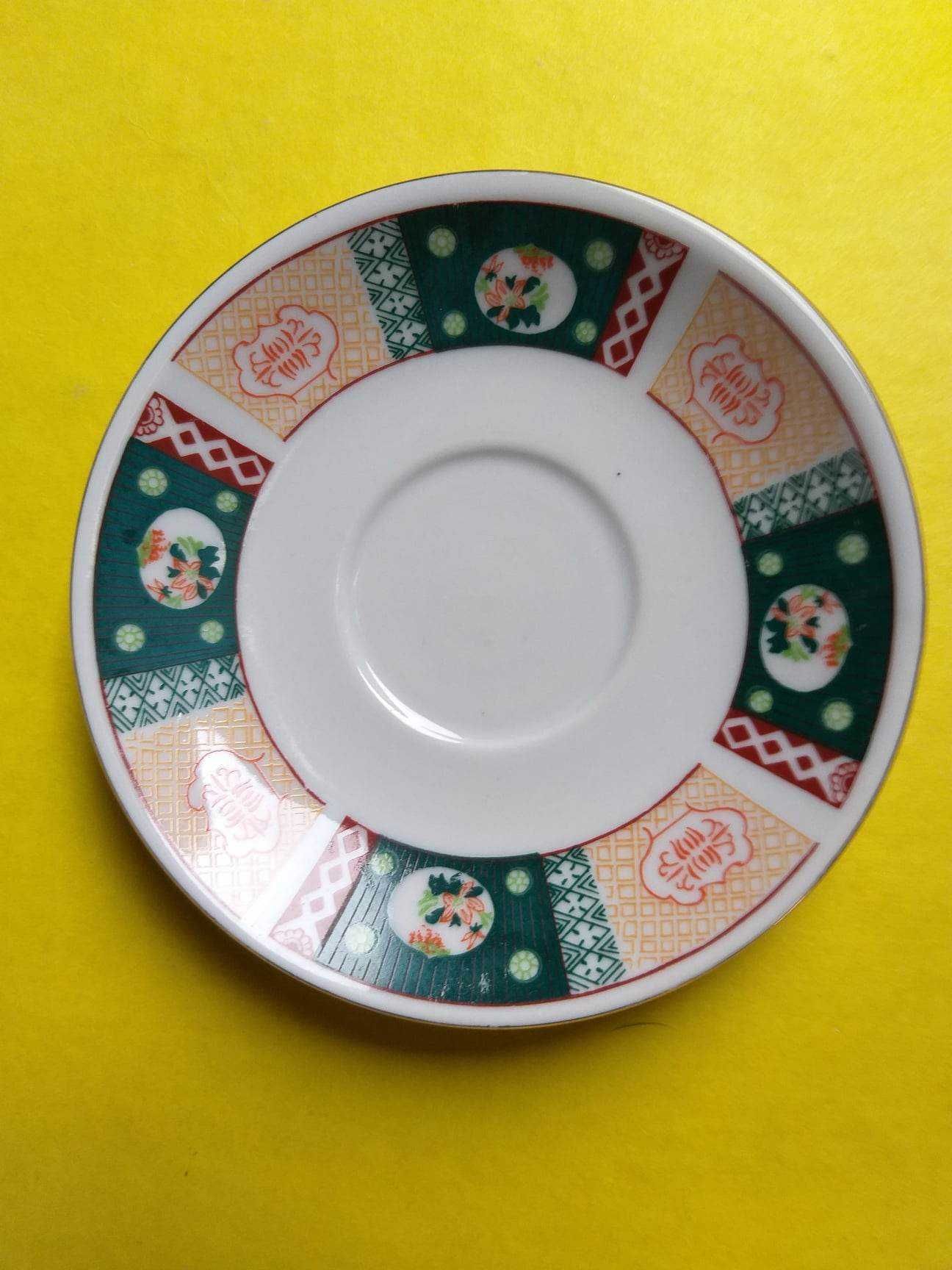 Conjunto de Chávenas e Pires