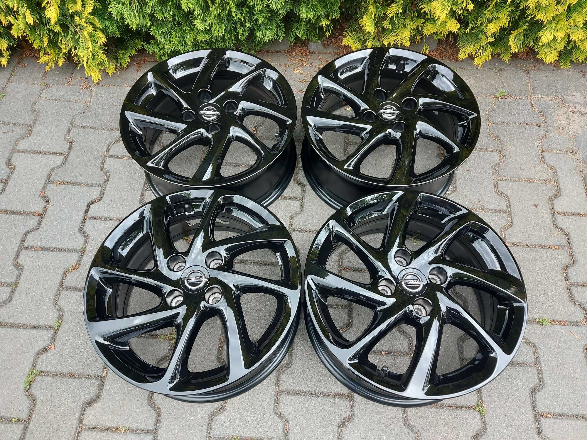 Felgi 16x6.5J_ et38_ 4x108_ Opel Corsa F_ OE_ Black 2022rok