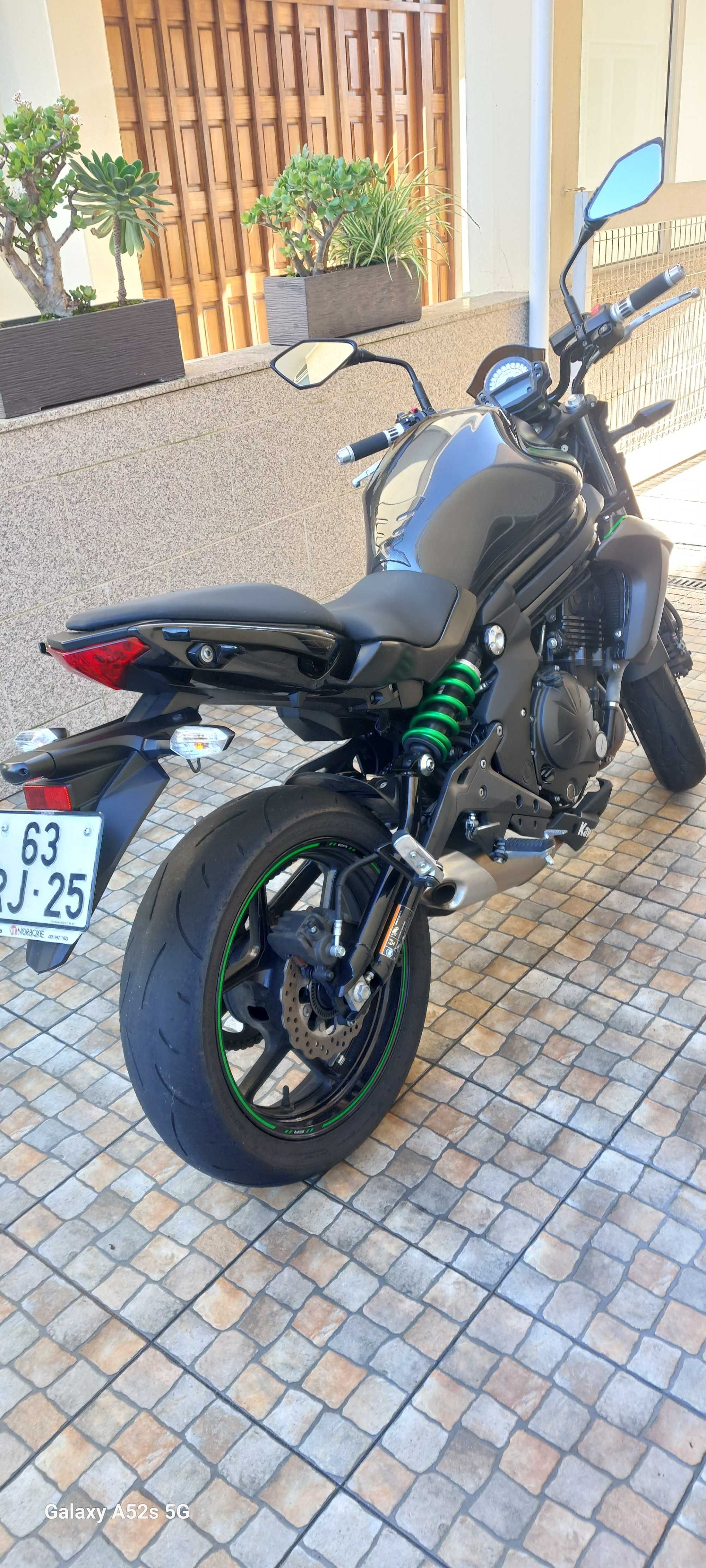 Moto Kawasaki er6n 650
