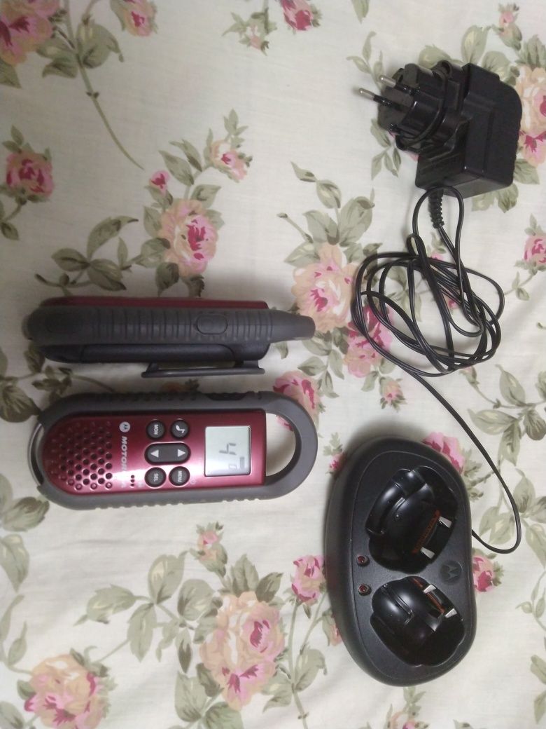 Motorola TLKR-T5 Red