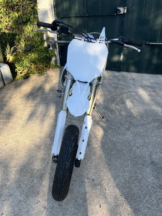 Yamaha tt600 muito estimada