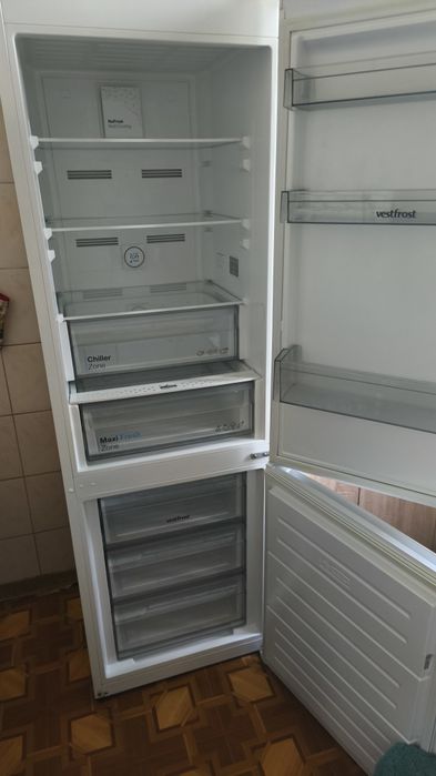 Холодильник vestfrost
