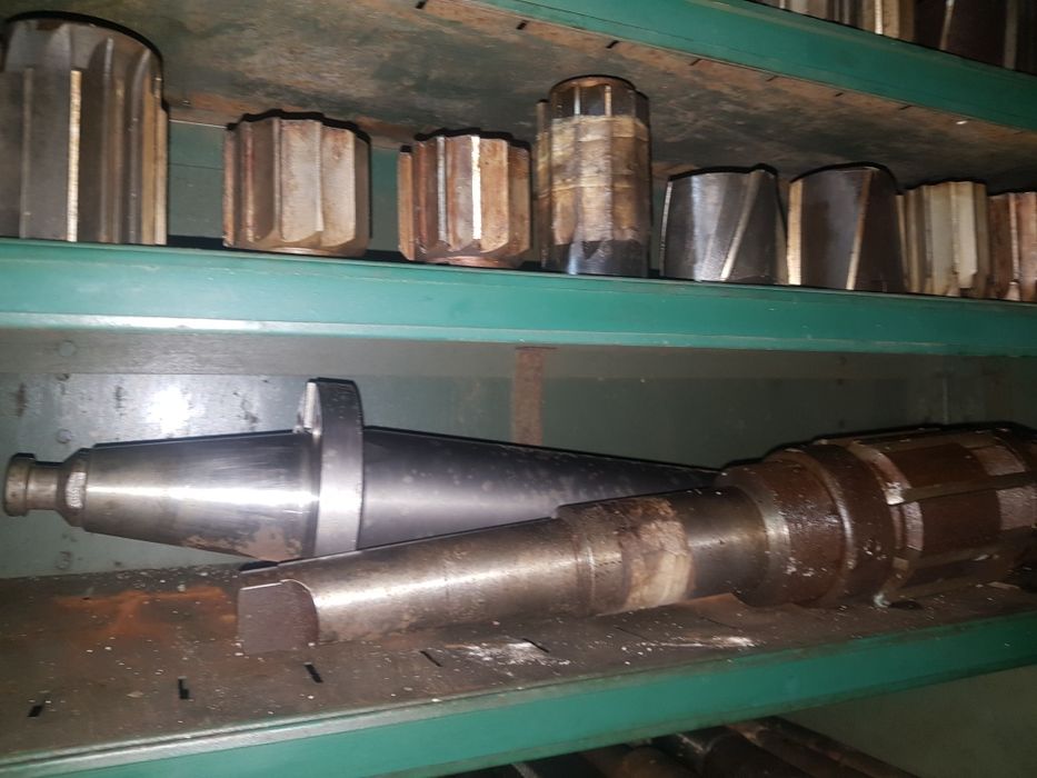 Ferramentas buchas pinças mesas visore metalomecanica