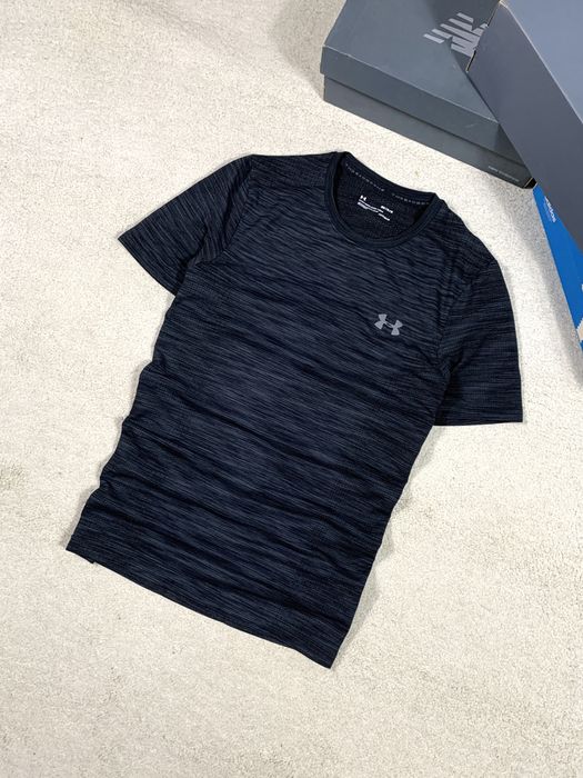 UnderArmour стан нова! Розмір М термо футболка