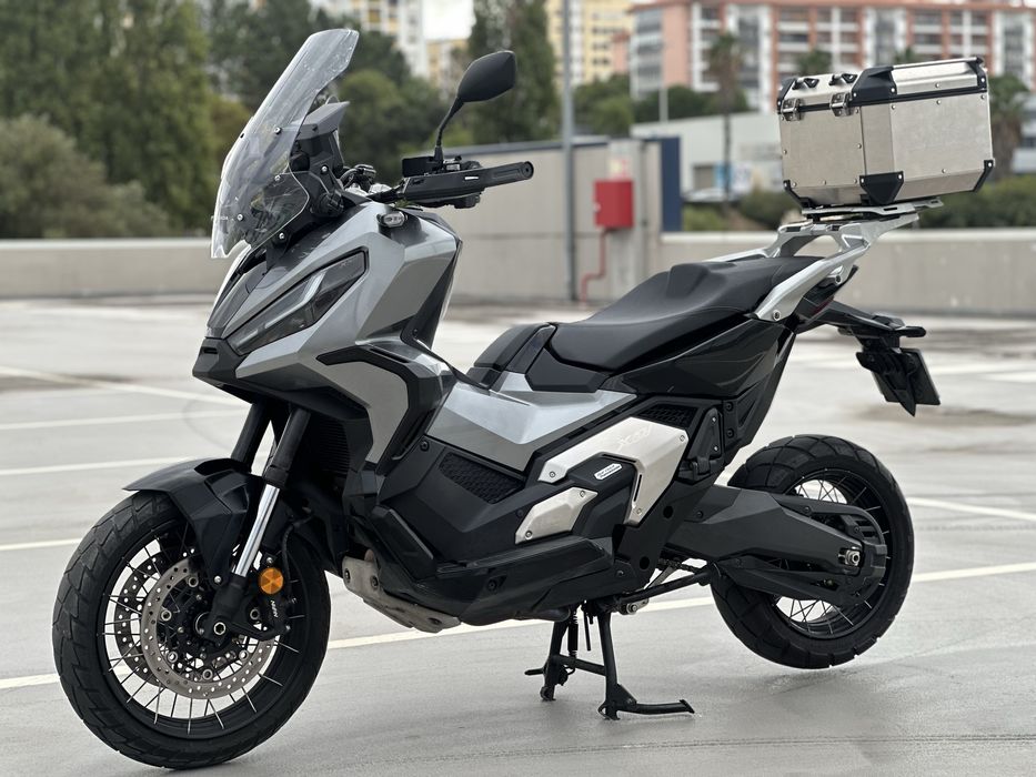 HONDA X-ADV 750 - Como Nova, C/ Topcase!