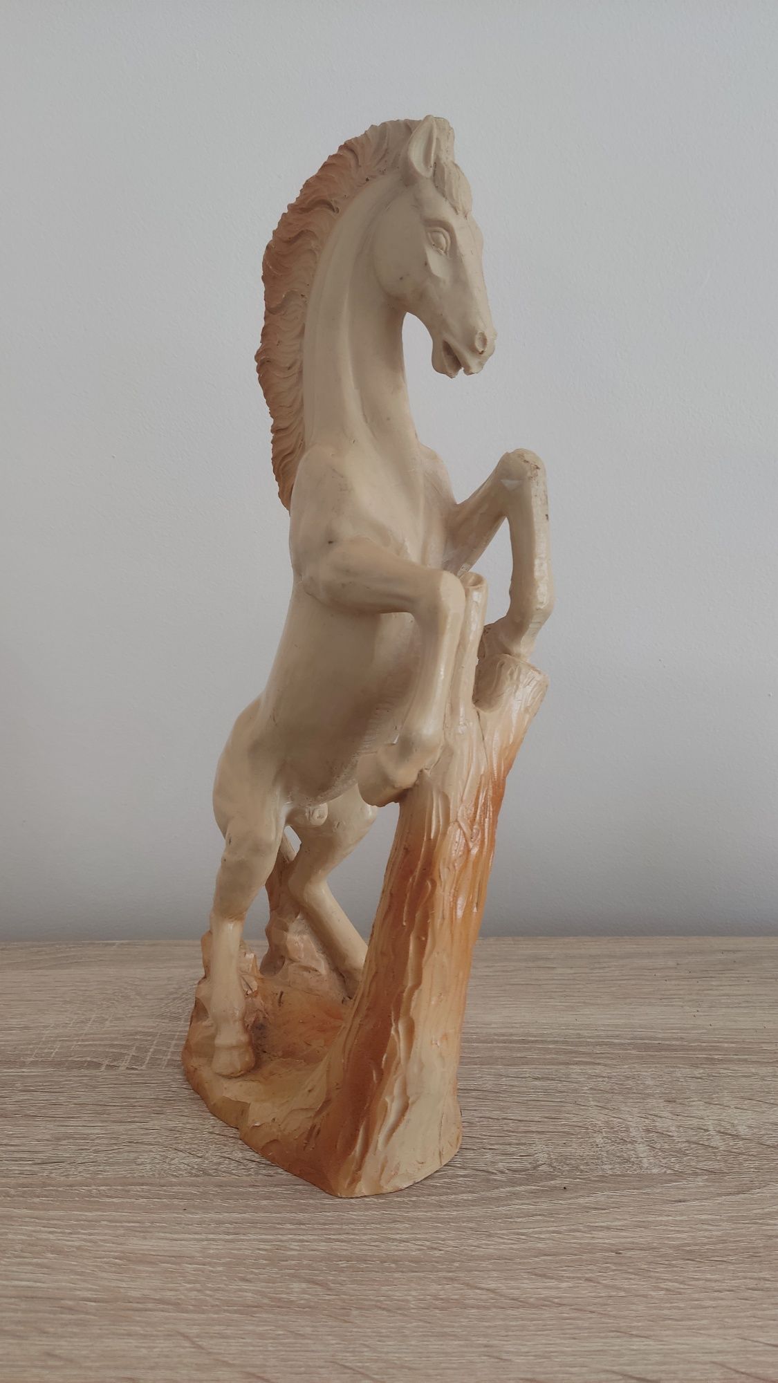 duża Rzeźba figura konia _ alabaster Włochy lata 50
