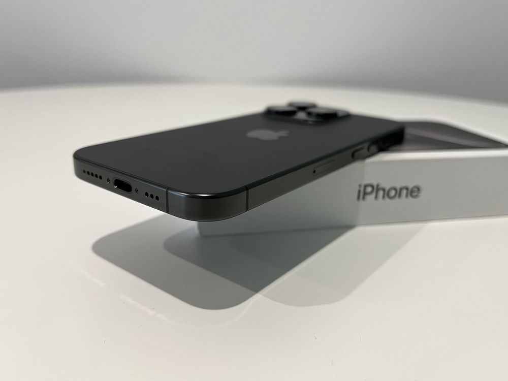 iPhone 15 Pro 256GB Black Titanium