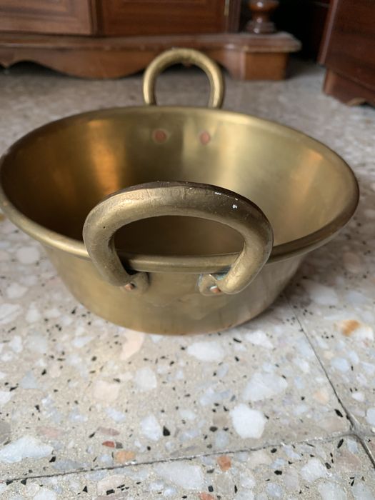 Tacho em cobre antigo