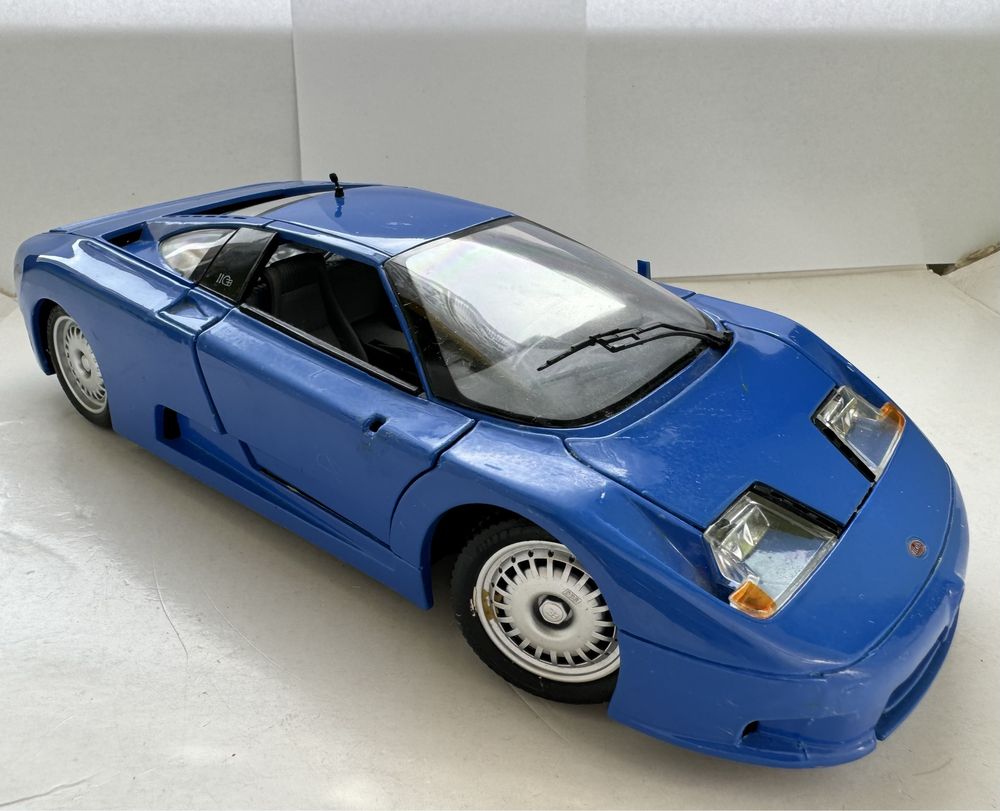 Model samochodu w skali 1:18 Bugatti 110EB Maisto