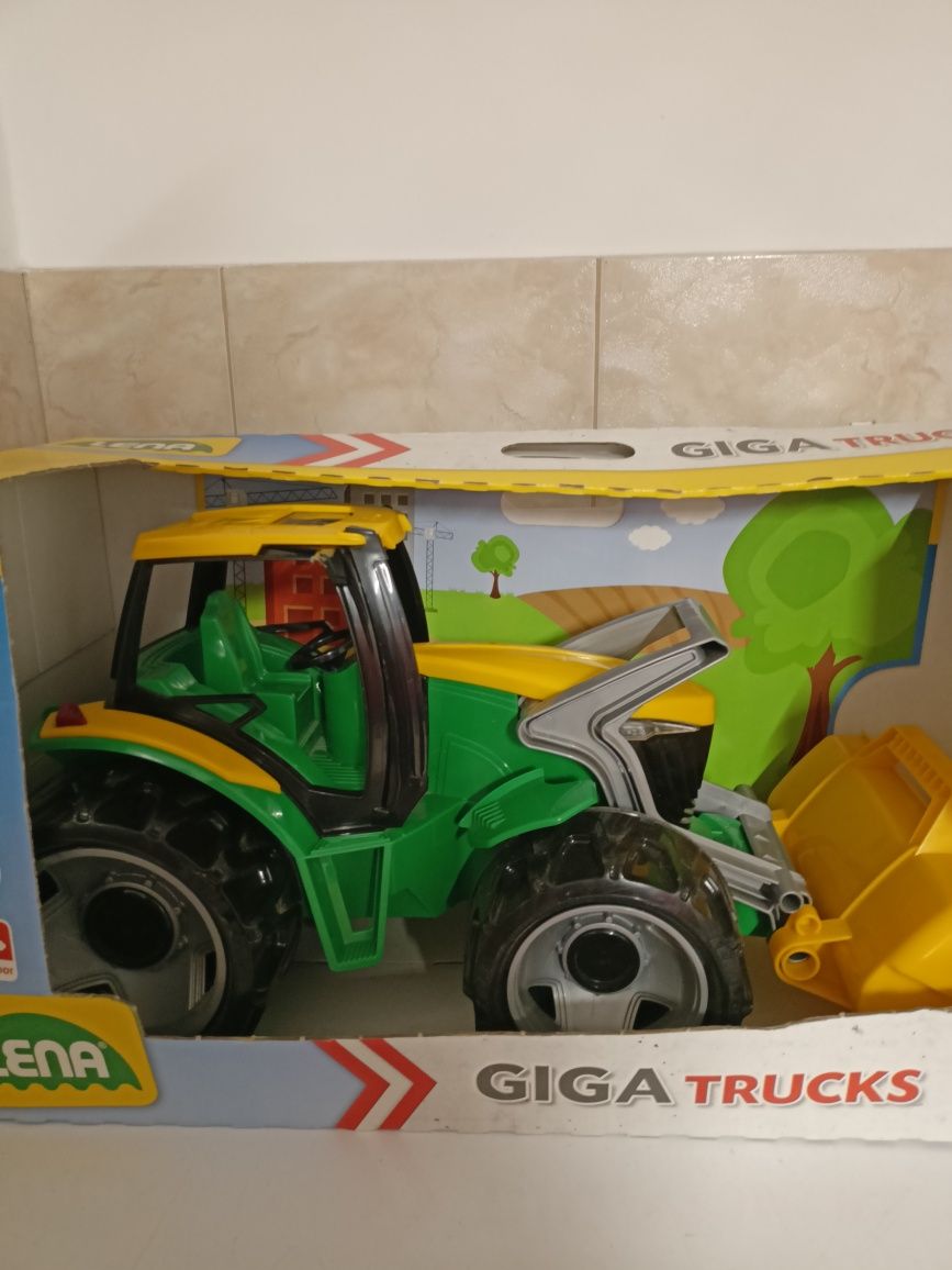Traktor spych Lena